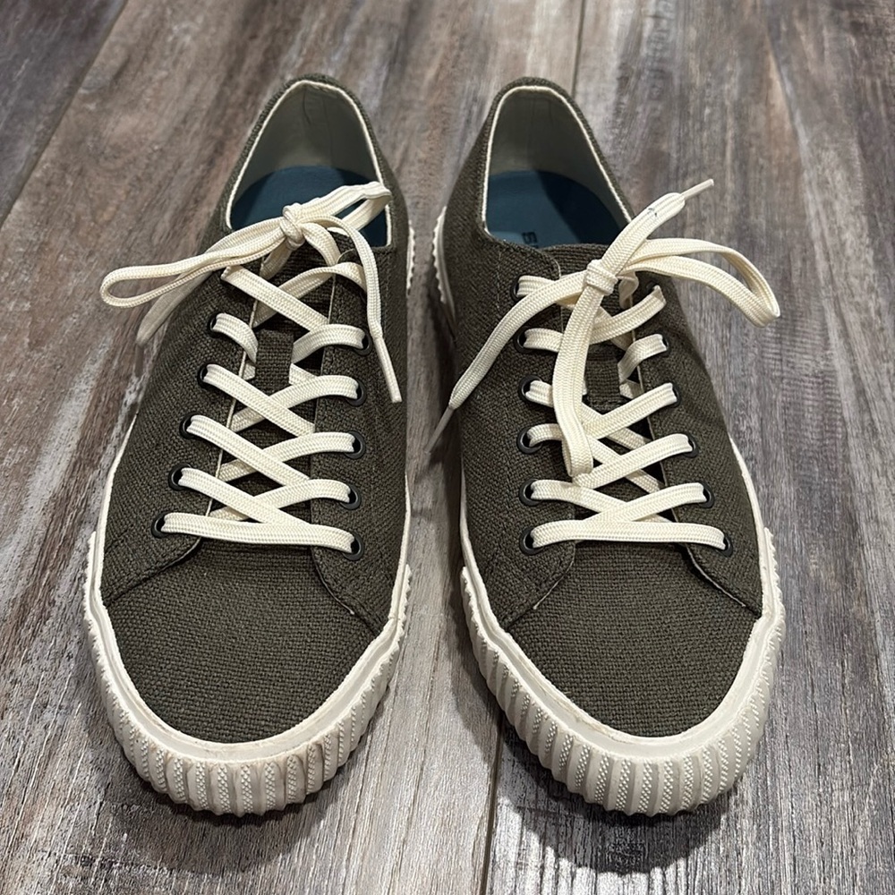 SeaVees Olive Green Darby Slub Sneakers size 8
